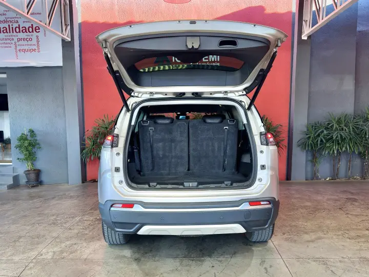 COMMANDER 1.3 T270 TURBO FLEX LIMITED AT6