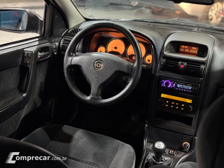 Astra Advantage 2.0 MPFI 8V FlexPower 5p