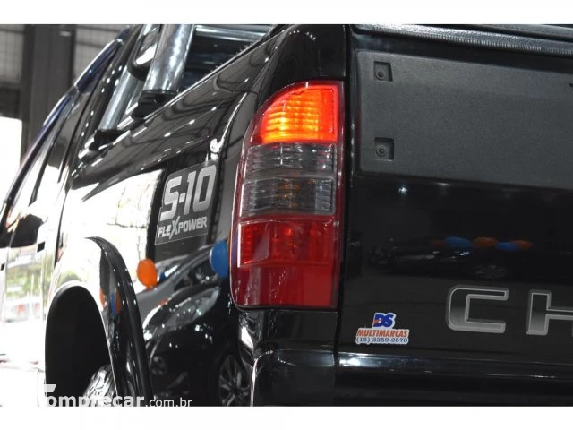 S10 - 2.4 MPFI EXECUTIVE 4X2 CD 8V 4P MANUAL