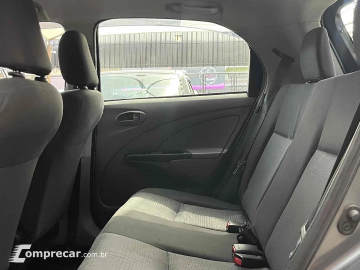 ETIOS 1.3 XS 16V FLEX 4P MANUAL