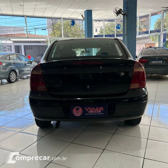 CORSA 1.0 MPFI Premium Sedan 8V