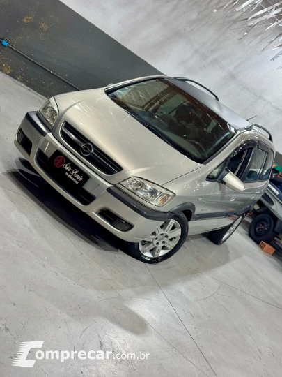ZAFIRA 2.0 MPFI Elegance 8V