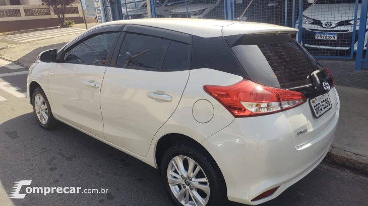 YARIS 1.3 16V XL