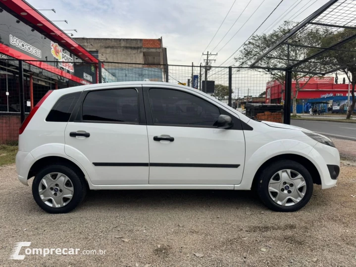 FIESTA 1.6 MPI Class Hatch 8V