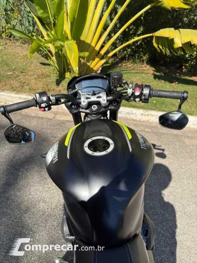 street triple rs