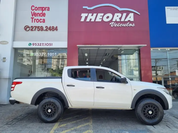 MITSUBISHI L200 TRITON 2.4 TURBO SPORT GL CD 4X4 2022