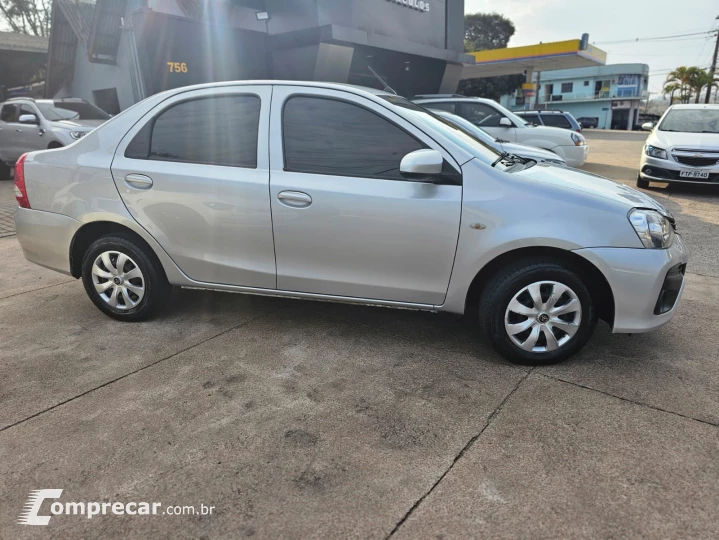 ETIOS 1.5 X Sedan 16V