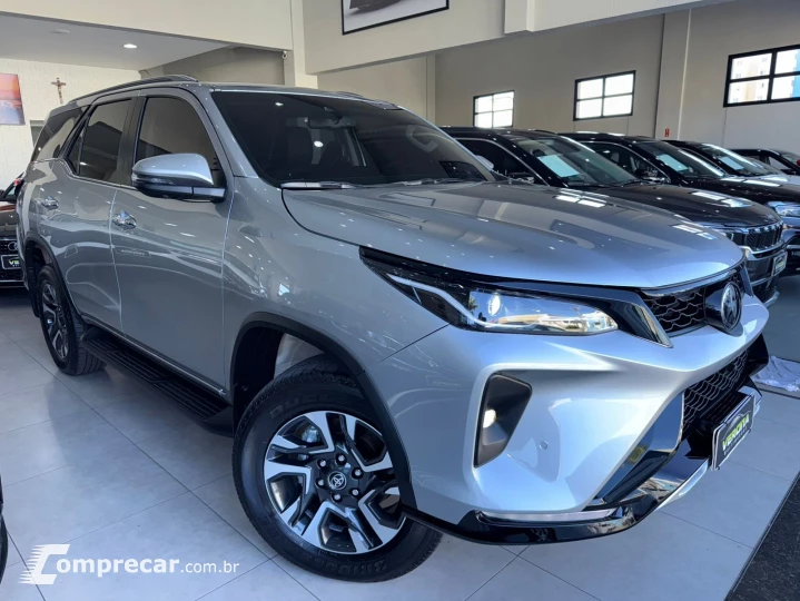 HILUX SW4 2.8 D-4d Turbo SRX Platinum 7L 4X4