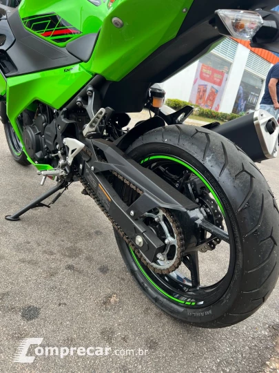 NINJA 400