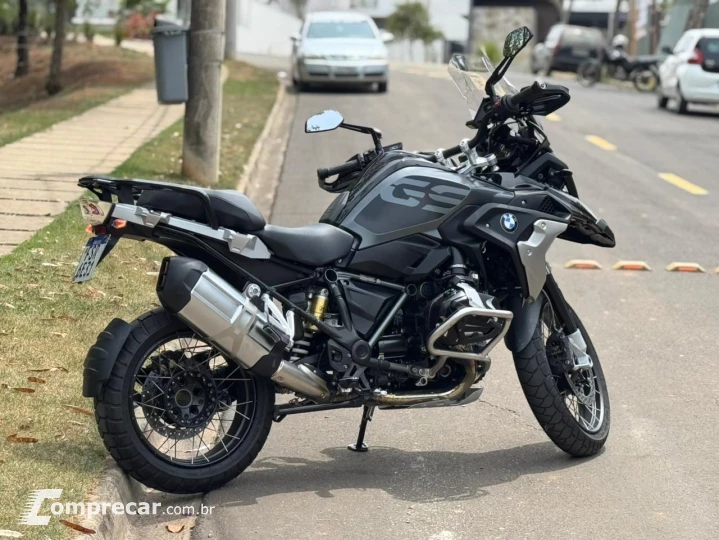 R GS 1250 Triple Black