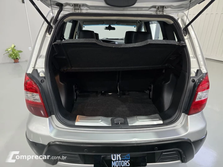 LIVINA X-GEAR SL/X-GEAR 1.8 Flex F. Aut.