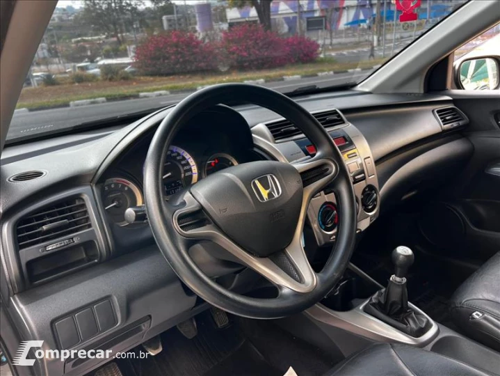 CITY 1.5 LX 16V