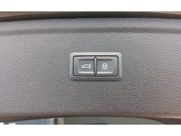 Q5 2.0 55 TFSIE PHEV PERFORMANCE QUATTRO S TRONIC