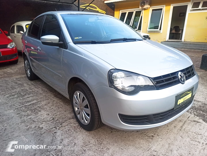 POLO SEDAN 1.6 MI 8V