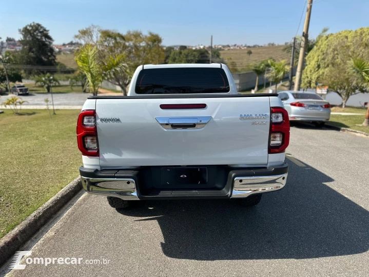 HILUX 2.8 D-4D TURBO DIESEL CD SRX 4X4 AUTOMÁTICO
