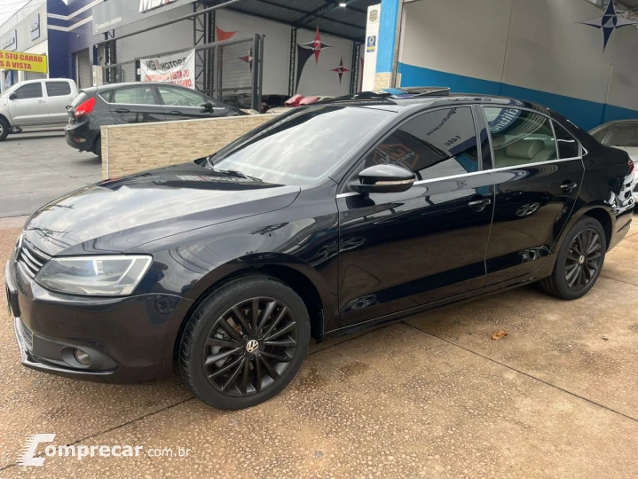 JETTA Highline 2.0 TSI 16V 4p Tiptronic