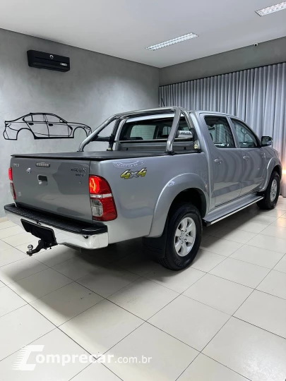 HILUX 2.7 VVT-I CD SRV 4X4