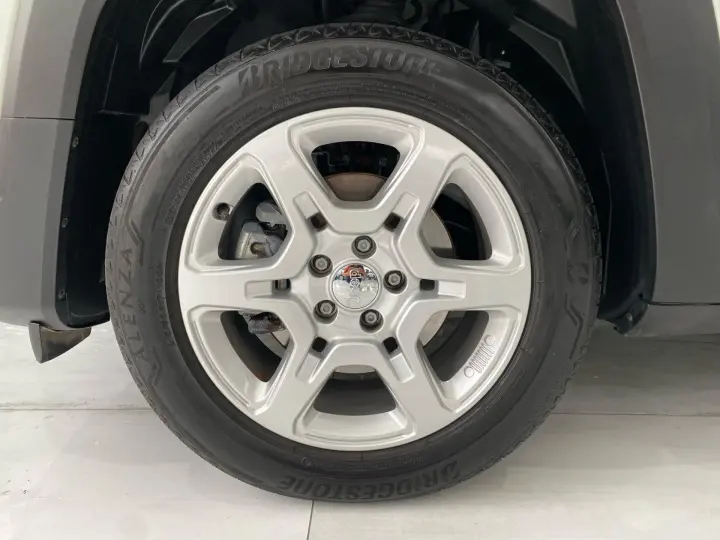 Renegade Sport T270 1.3 TB 4x2 Flex Aut.