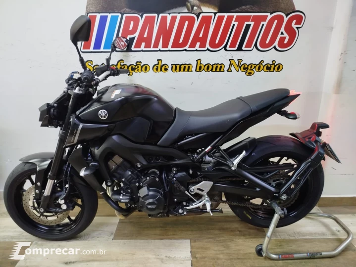 MT-09  800 cc