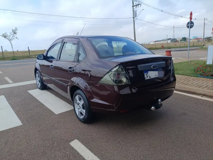 FIESTA 1.6 Rocam SE Plus Sedan 8V