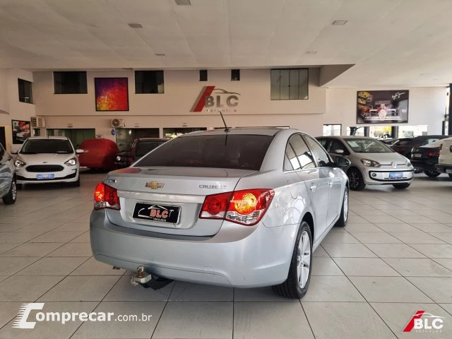 CRUZE SEDAN - 1.8 LT 16V 4P AUTOMÁTICO