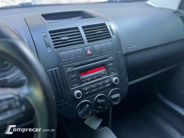 POLO 1.6 MI 8V FLEX 4P MANUAL