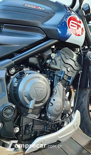 TRIUMPH TRIDENT TRIBUTE