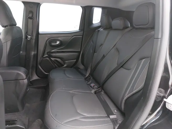 RENEGADE 1.3 T270 TURBO FLEX LONGITUDE AT6