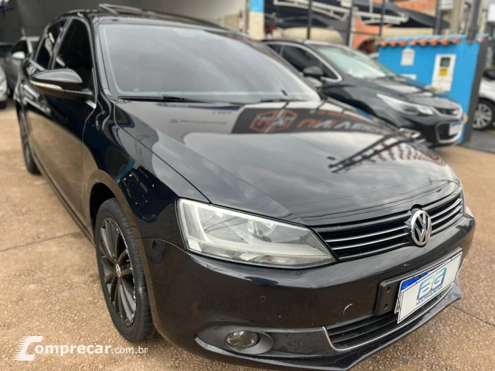 JETTA Highline 2.0 TSI 16V 4p Tiptronic