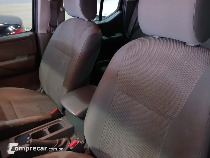 FRONTIER 2.5 SE 4X4 CD Turbo Eletronic