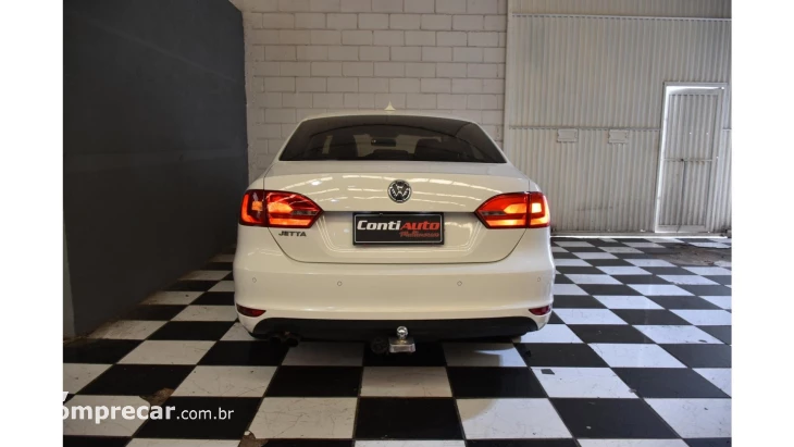 JETTA - 2.0 COMFORTLINE 4P MANUAL