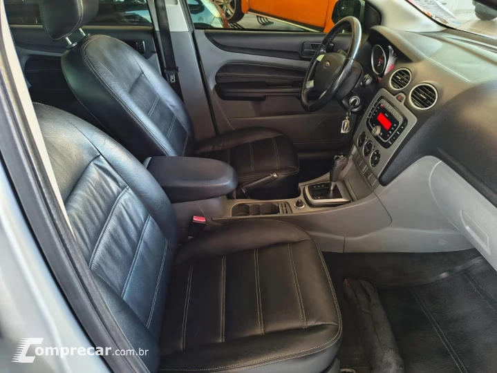 Focus Sedan 2.0 16V 4P GLX AUTOMÁTICO