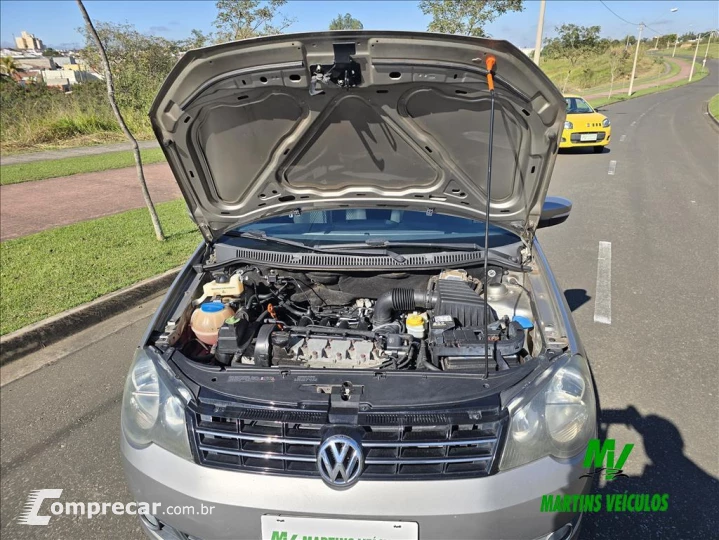 POLO SEDAN 1.6 MI Comfortline 8V