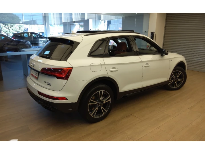 Q5 2.0 55 TFSIE PHEV PERFORMANCE BLACK QUATTRO S TRONIC