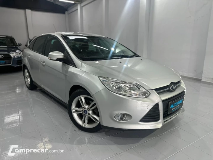 Focus Sedan 2.0 16V 4P S POWERSHIFT FLEX