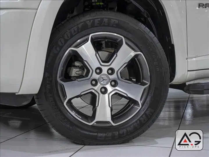 RAMPAGE 2.0 Turbo Laramie 4X4