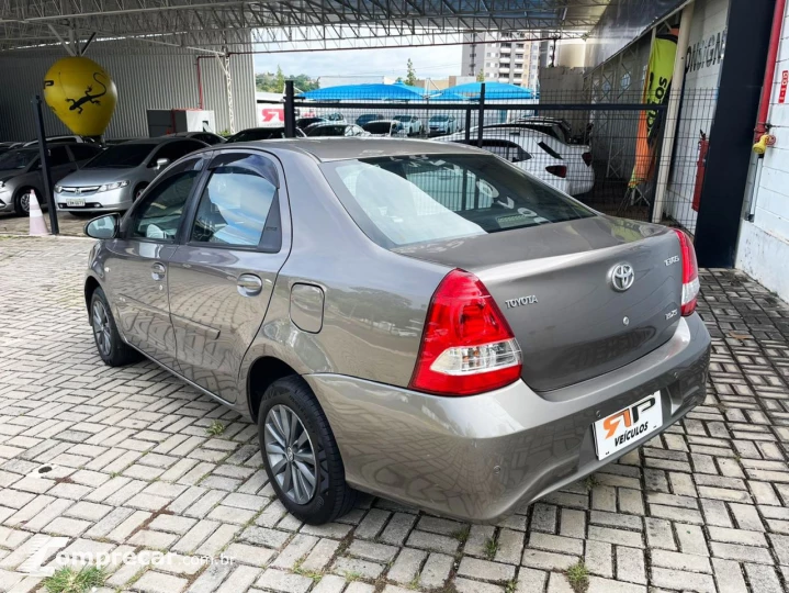 ETIOS XS Sedan 1.5 Flex 16V 4p Aut.