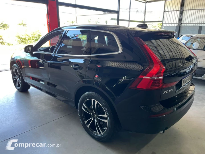 XC60 2.0 T5 Momentum AWD Geartronic