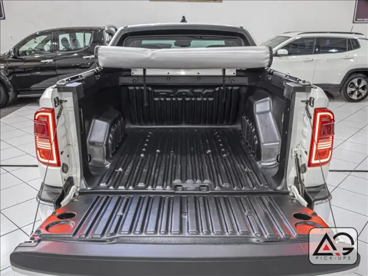 RAMPAGE 2.0 Turbo Laramie 4X4