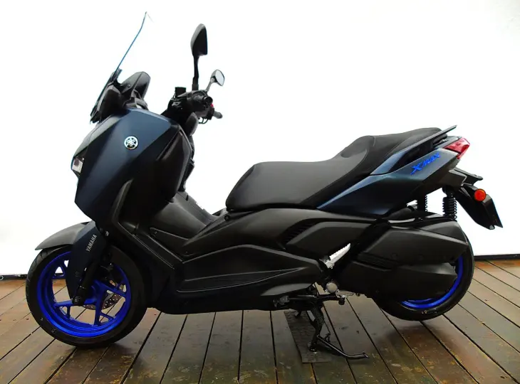 YAMAHA XMAX 250 CONNECTED ABS