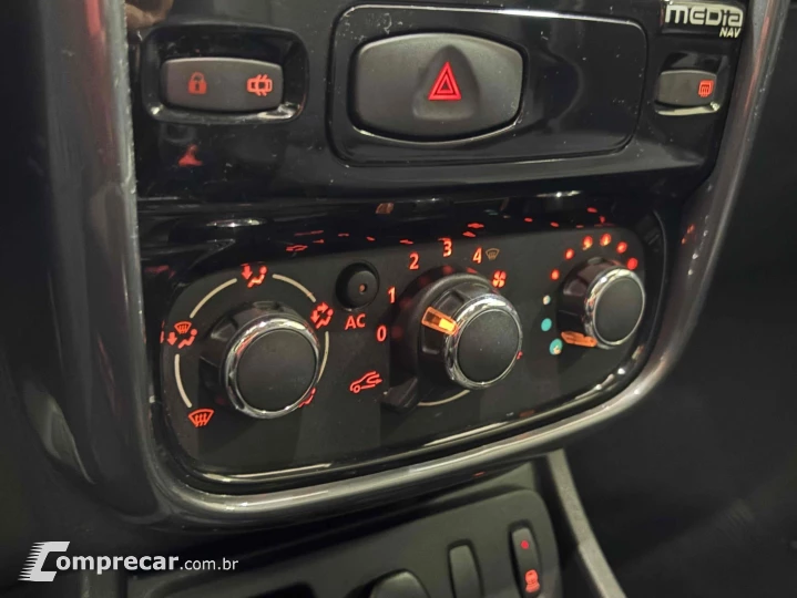 DUSTER 2.0 DYNAMIQUE 4X2 16V FLEX 4P AUTOMÁTICO