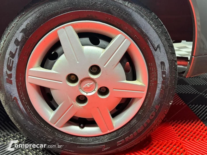 CLASSIC 1.0 MPFI LS 8V 4P MANUAL