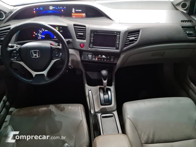 CIVIC - 1.8 EXS 16V 4P AUTOMÁTICO