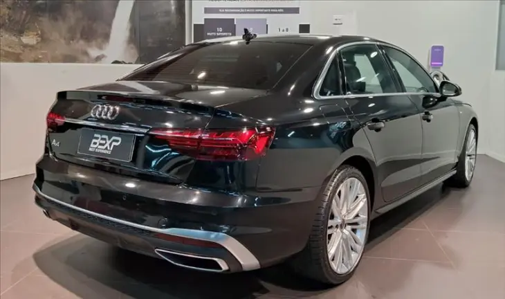 A4 2.0 TFSI Mhev S Line S Tronic