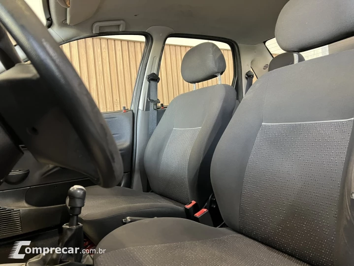 CLASSIC 1.0 MPFI LS 8V FLEX 4P MANUAL