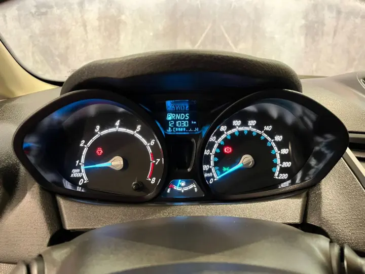 Fiesta Sedan 1.6 4P FLEX SE POWERSHIFT AUTOMÁTICO