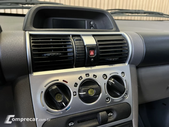 CLASSIC 1.0 MPFI LS 8V FLEX 4P MANUAL