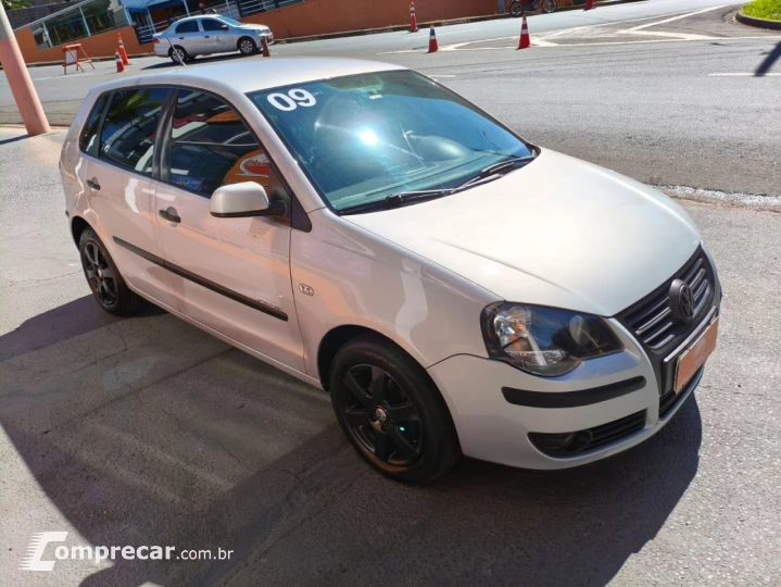 Polo Hatch 1.6 4P FLEX