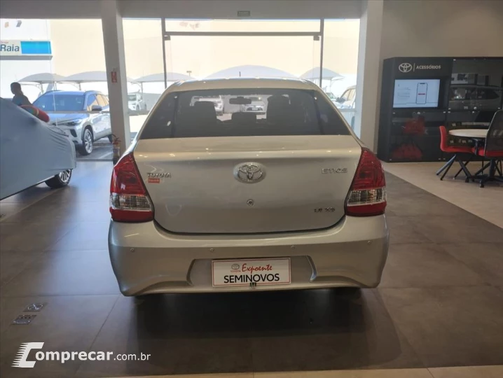 ETIOS 1.5 XS SEDAN 16V FLEX 4P AUTOMÁTICO