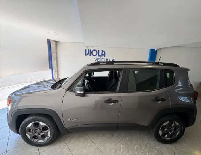 Renegade Sport 1.8 4x2 Flex 16V Aut.